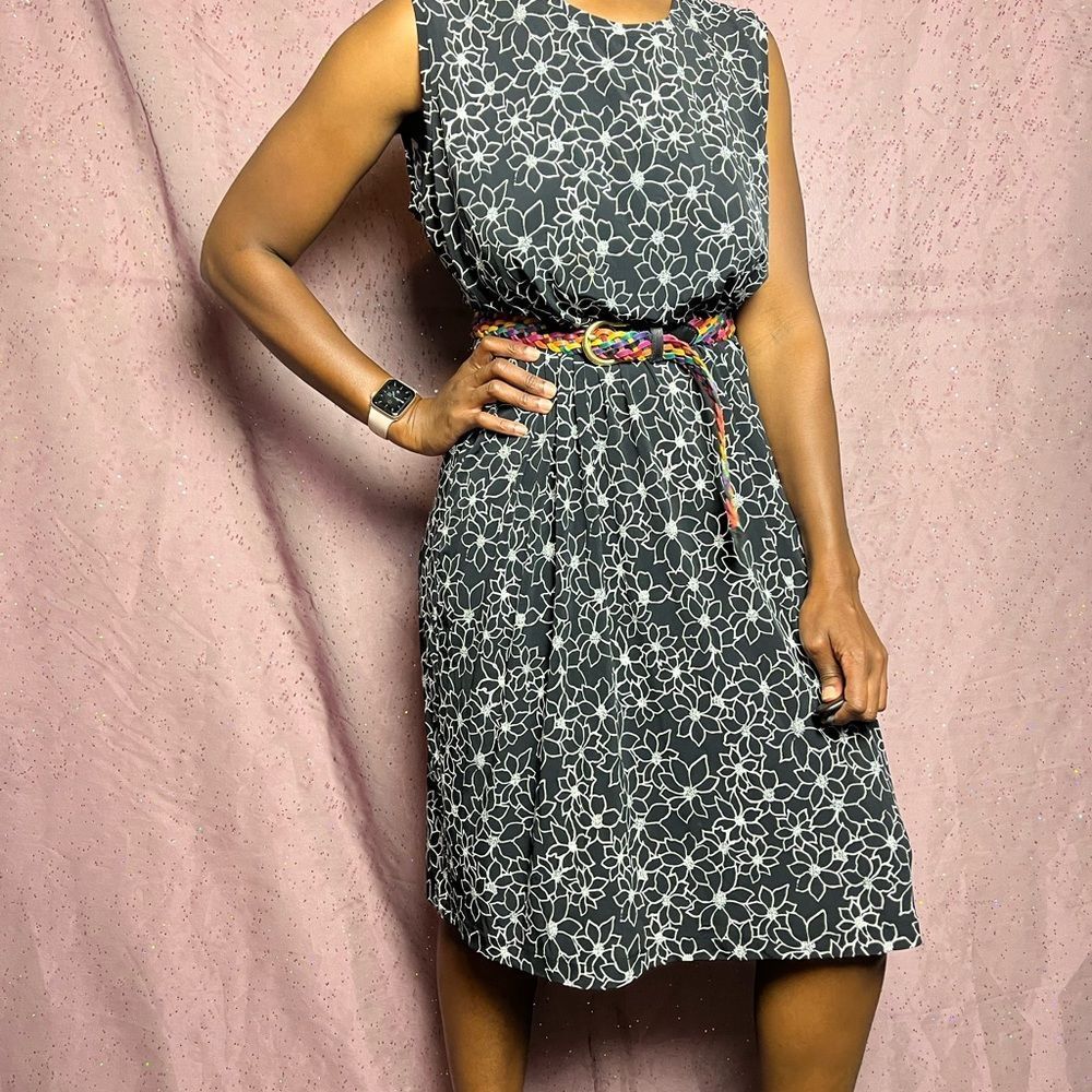 Cute black and whit w stretchy maternity dress size XL no flaws floral flowers - Picture 7 of 8
